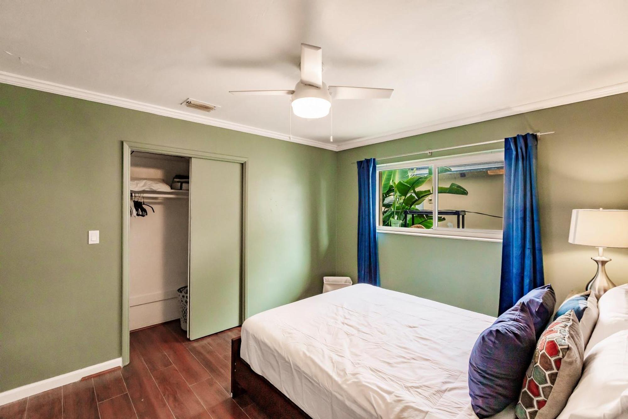 Bnb Hyperion - Updated 1B1B Hideaway - Sleeps 3 Hollywood Esterno foto