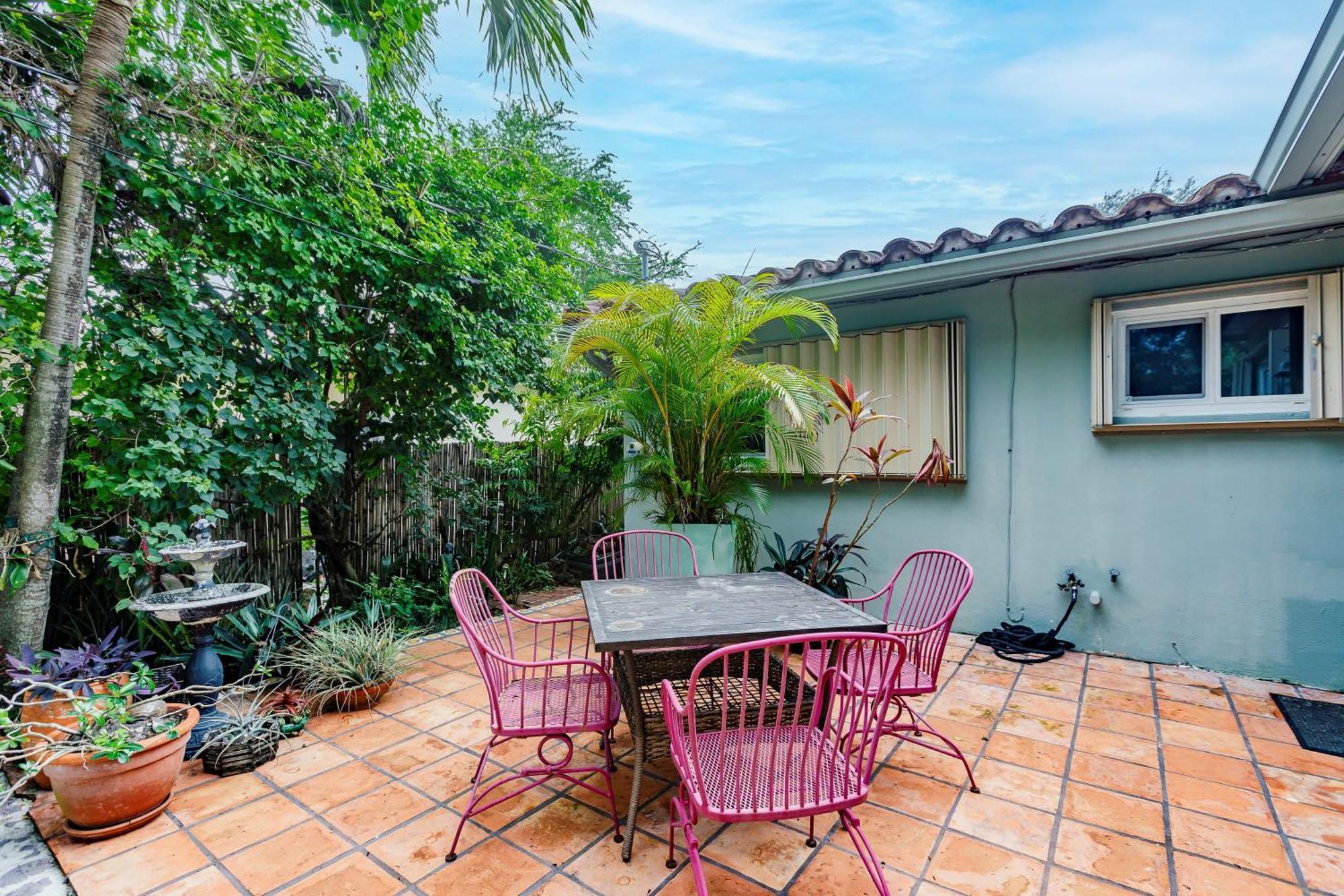 Bnb Hyperion - Updated 1B1B Hideaway - Sleeps 3 Hollywood Esterno foto