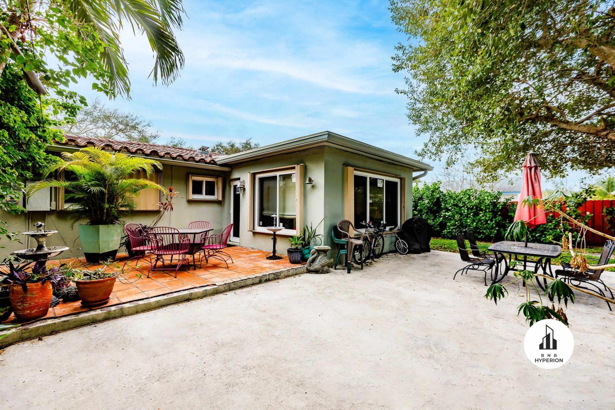 Bnb Hyperion - Updated 1B1B Hideaway - Sleeps 3 Hollywood Esterno foto